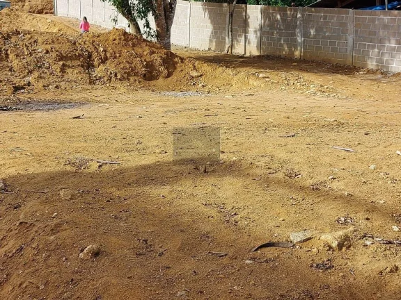 Imagem Área para Venda em Ubatuba / SP no bairro Ubatumirim