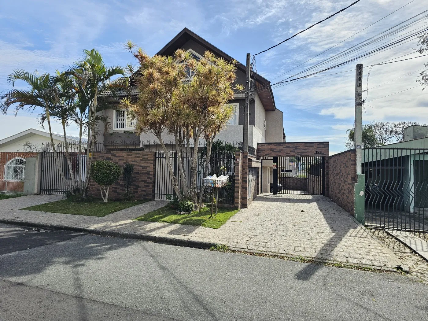 Foto do imóvel Sobrado triplex 3q, 151 m2. R$ 865.000. em Boa Vista, Curitiba - PR