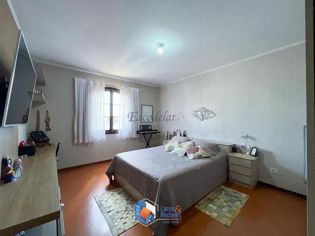 Imagem Sobrado para venda em Jardim Franca com 3 quartos, sendo 1 suíte, 144m²