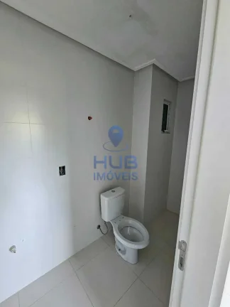 Imagem Apartamento com 2 dormitórios sendo 1 suíte e 1 vaga de garagem em Balneário Camboriú/SC