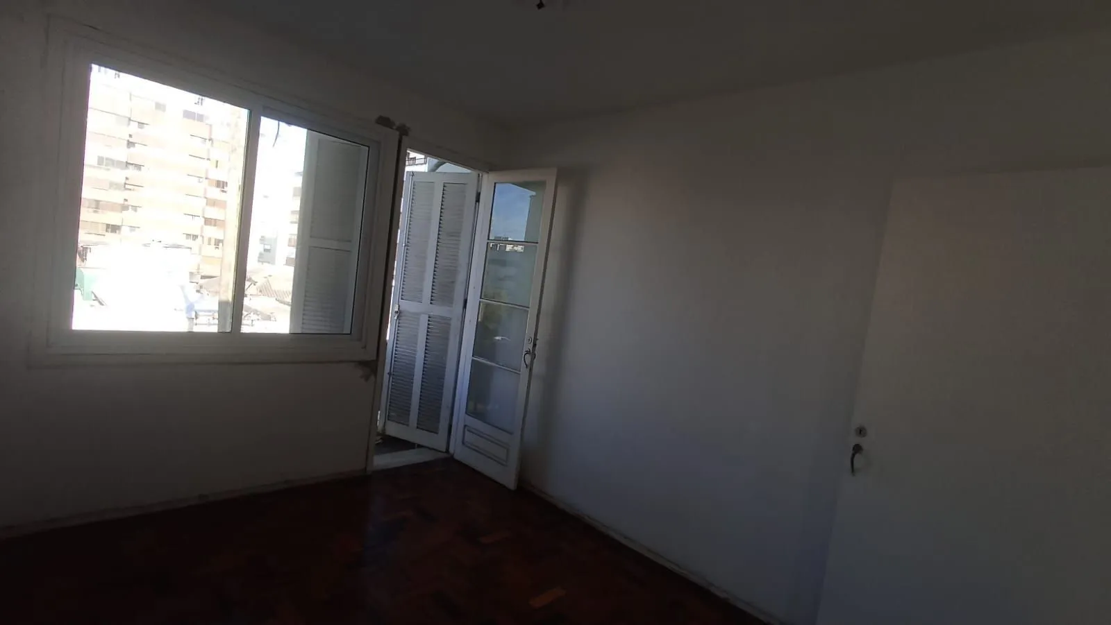 Imagem APARTAMENTO - 2 DORMS - 50,69 m² - MENINO DEUS