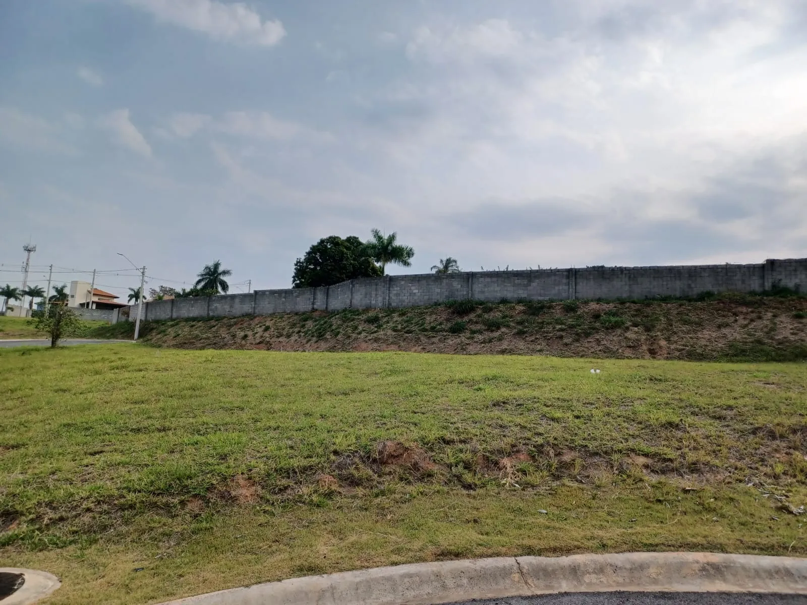 Imagem Terrenos apartir de 280m² Localizado no Condominio Villaggio Italia - SOROCABA/SP!
