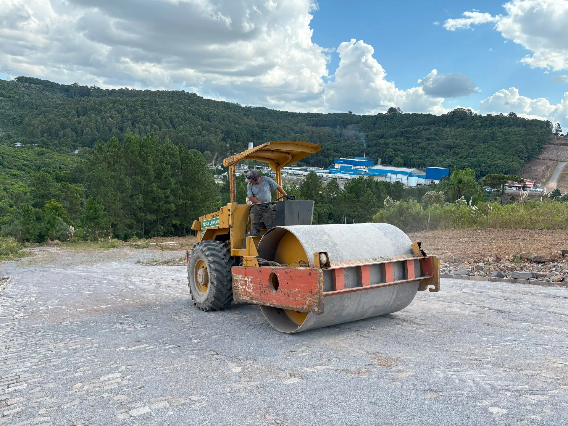 Imagem Lote à venda em Caxias do Sul, Parada Cristal, 331.5m2