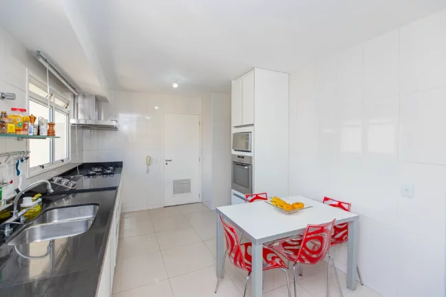Imagem Apartamento à venda em São Paulo, Moema, com 3 quartos, 210m2