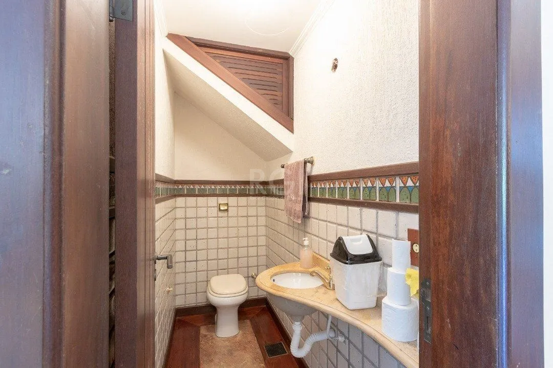 Imagem Casa Condominio para Venda - 331.2m², 4 dormitórios, sendo 4 suites, 2 vagas - Tristeza