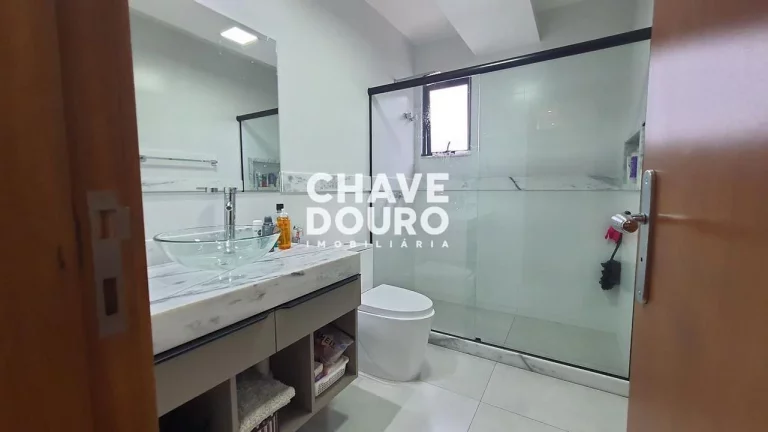 Imagem Casa moderna com 3 suítes próxima do bairro do Alto, para venda em Teresópolis RJ