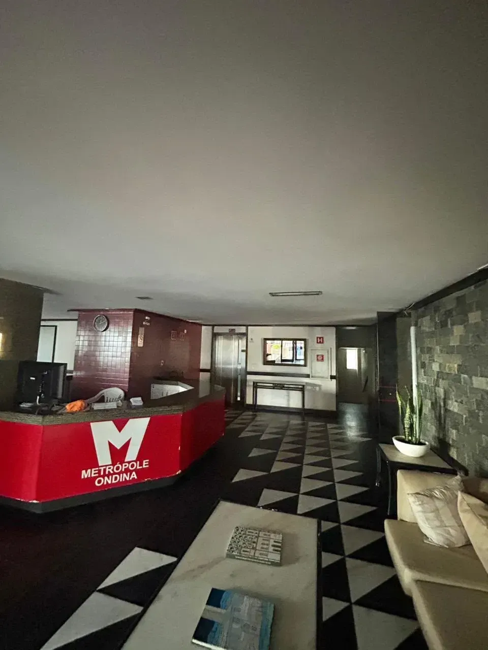 Imagem Kitnet com 1 Quarto para Alugar, 40 m² em Ondina - Salvador