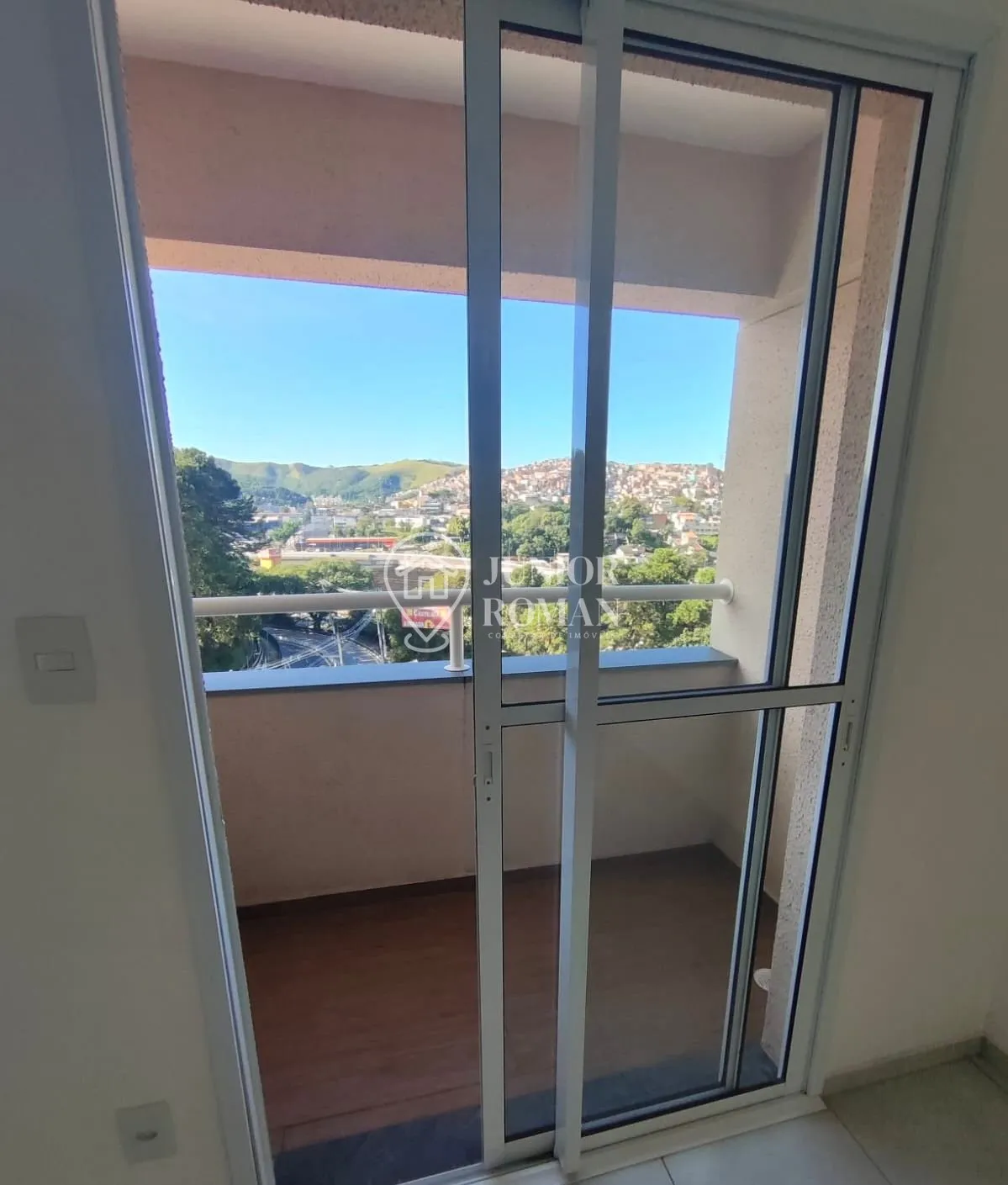Imagem APARTAMENTO 2 DORM COM VARANDA E VISTA PARA O SBC PLAZA SHOPPING - LOCAÇÃO NO CONDOMÍNIO SANT'ANNA