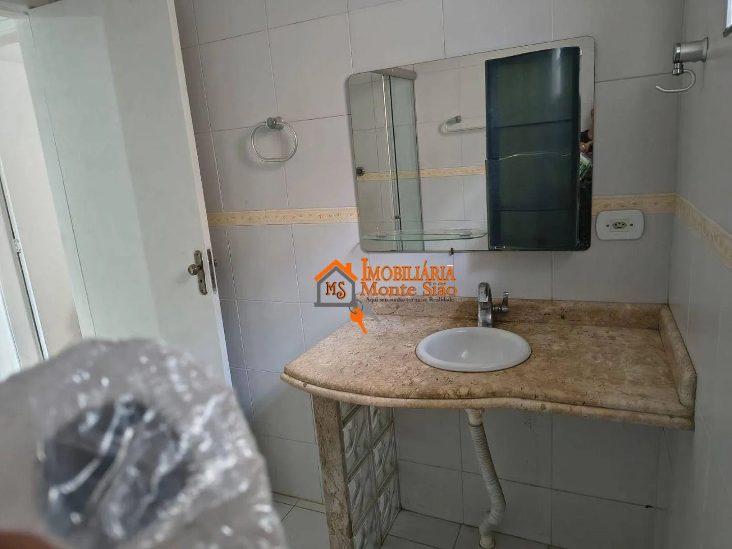 Imagem Sobrado com 3 dormitórios para alugar, 100 m² por R$ 3.850/mês - Picanço - Guarulhos/SP