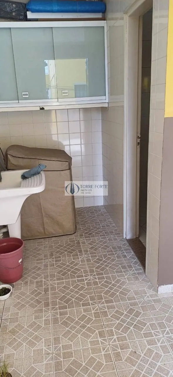 Imagem Lindo Sobrado 2 dormitórios, 2 vagas com Edícula no Rudge Ramos