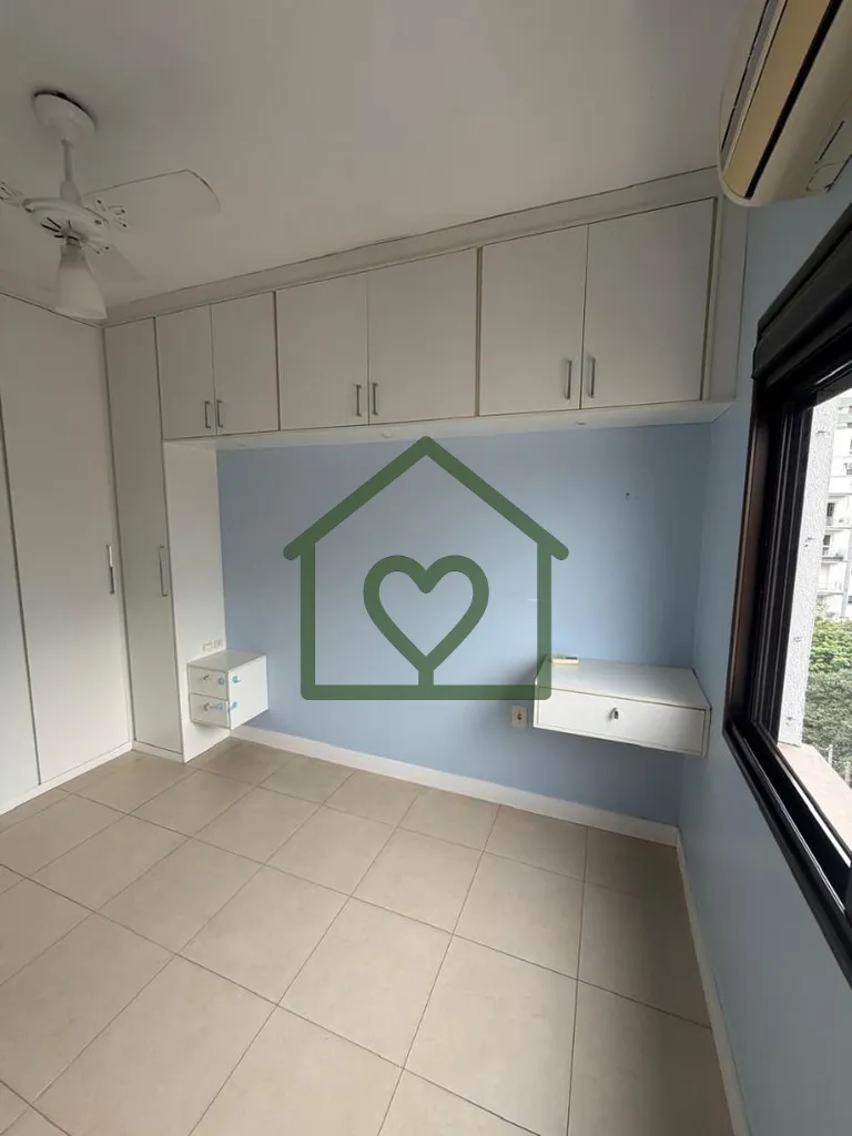 Imagem Vendo excelente apartamento semi mobiliado, poucos metros do Medplex, conta com 89 m² de área úti...