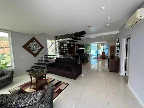 Imagem Casa 3 dormitórios(3 S), 514m2, 04 vagas - Alto dos Ingleses - Florianópolis/SC