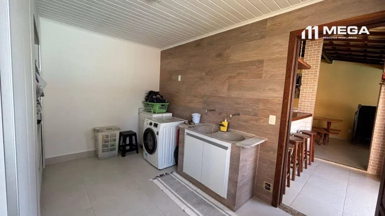 Imagem Casa com 3 dormitórios à venda, 277 m² por R$ 1.470.000,00 - Interlagos - Vila Velha/ES