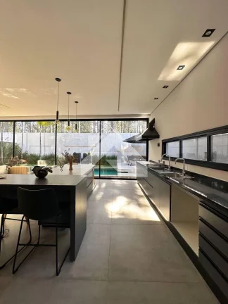 Imagem Casa de Condomínio em Alphaville - Santana de Parnaíba, SP