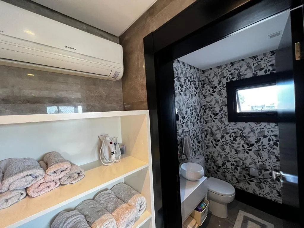 Imagem Casa de Condomínio em Atlântida Sul