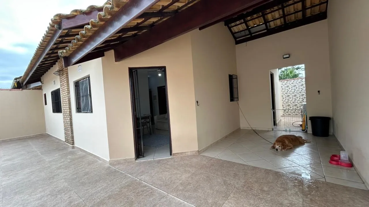 Imagem Casa para Venda em Itanhaém, Cibratel II, 3 dormitórios, 1 suíte, 1 banheiro, 2 vagas