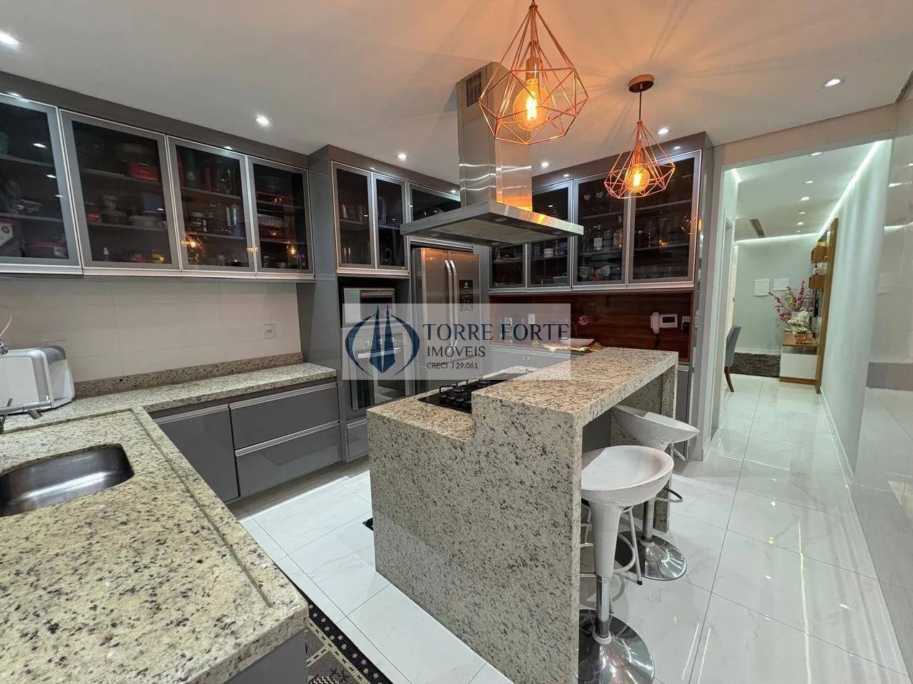 Foto do imóvel Lindo Sobrado com 4 dormitorios 1 suite 2 vagas na Vila Carrão. em Rua Alessandro Nini