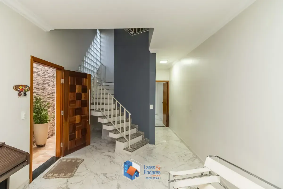 Imagem Sobrado para venda em Vila Lúcia com 3 quartos, sendo 1 suíte, 171m²