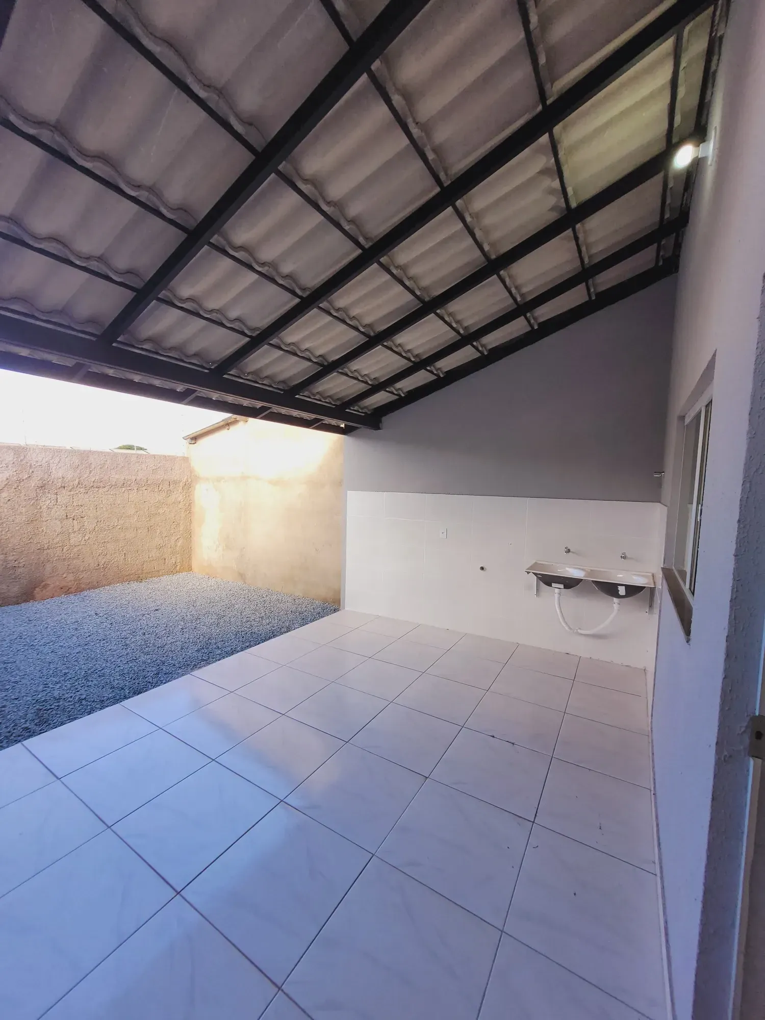 Imagem Casa com 2 Quartos à Venda, 100 m² em Jardim Sion - Luziânia