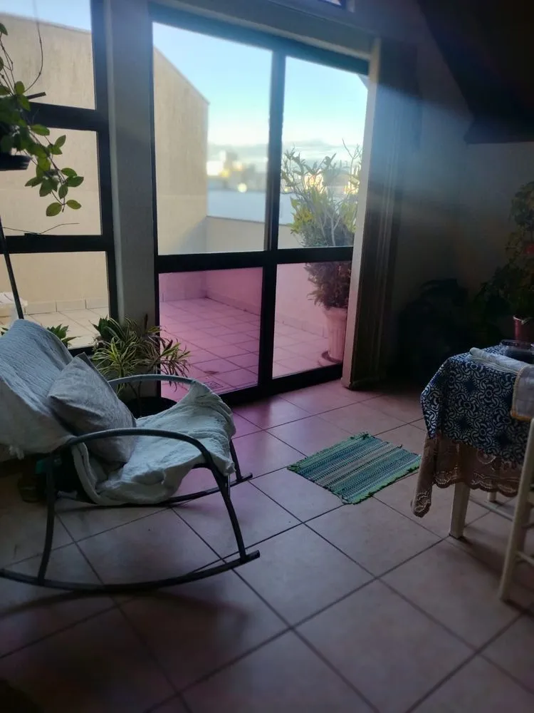 Imagem Cobertura 162m² semimobiliada no Menino Deus