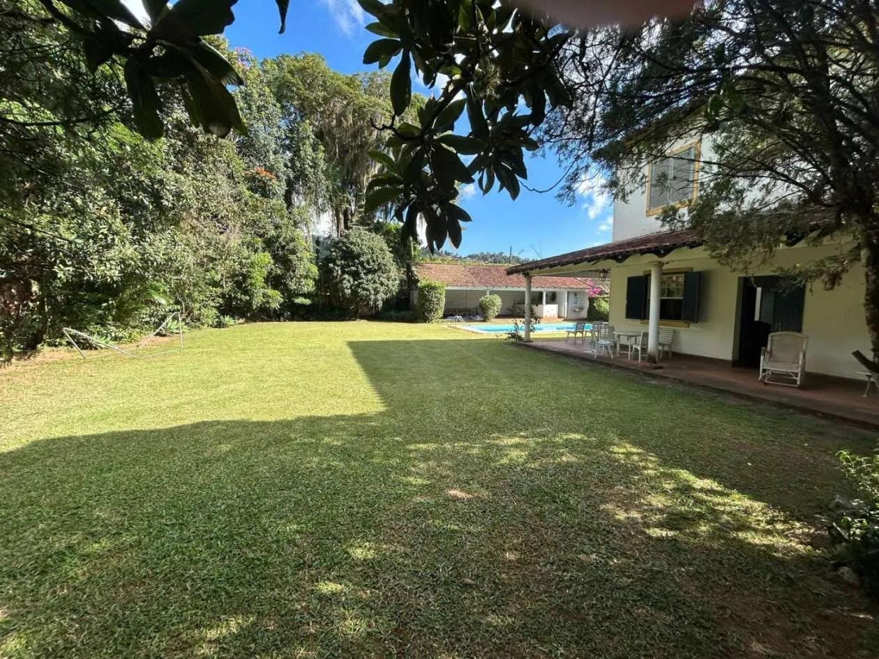 Imagem Casa para Venda em Petrópolis / RJ no bairro Nogueira