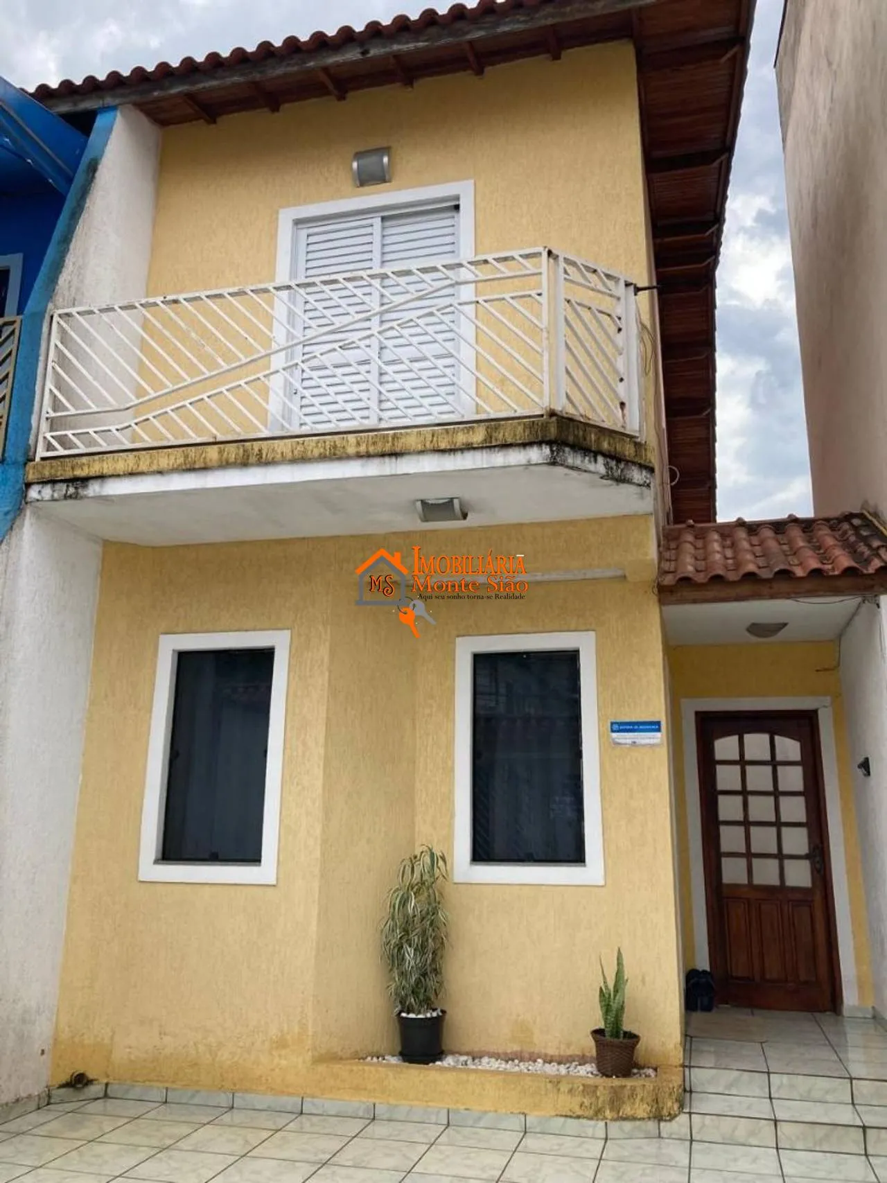 Imagem Sobrado com 2 dormitórios à venda, 120 m² por R$ 700.000,00 - Jardim Moreira - Guarulhos/SP