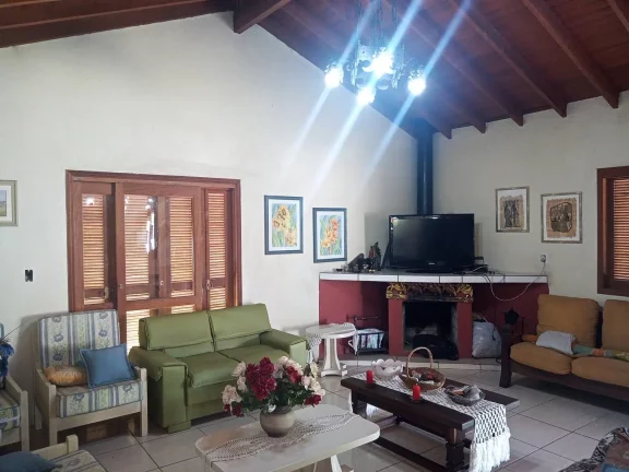 Imagem EXCELENTE!!! Sítio com 9Ha., Casa, Galpão animais, Piscina, em Águas Claras