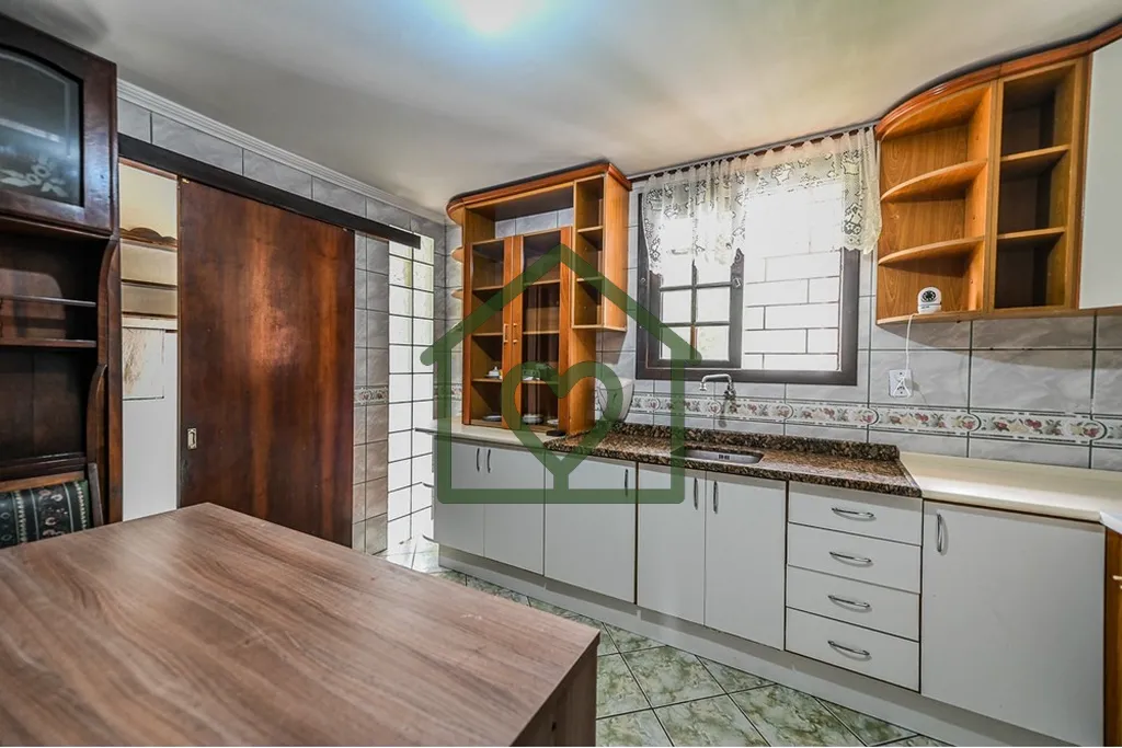 Imagem Descubra o lar dos seus sonhos em Santa Tereza, Porto Alegre!* 
 
Apresentamos uma incrível Casa no...