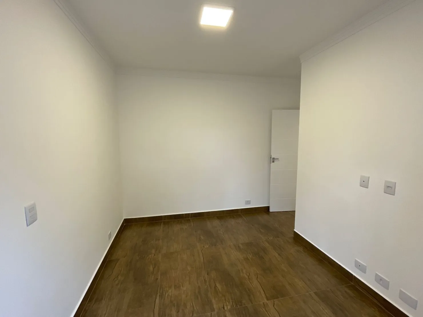 Imagem Casa à venda 2 Quartos, 1 Suite, 90M², Vila Prado, Pindamonhangaba - SP | Condomínio Vila Romana