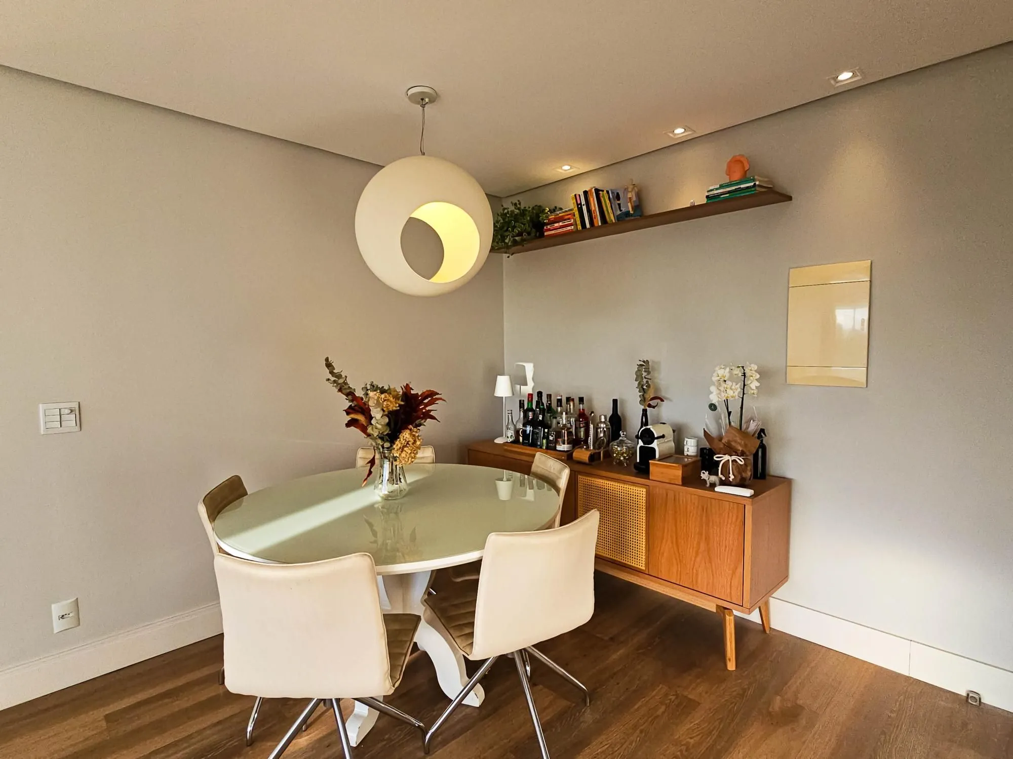 Imagem Apartamento Impecável no Petrópolis - 2 D (1 Suíte)