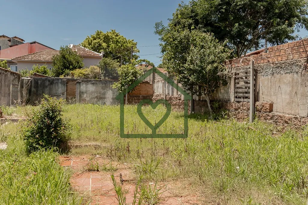 Imagem TERRENO DE 11 x 18,8 
Com 206,8m² 
 
Descubra uma excelente oportunidade de investimento em Porto A...