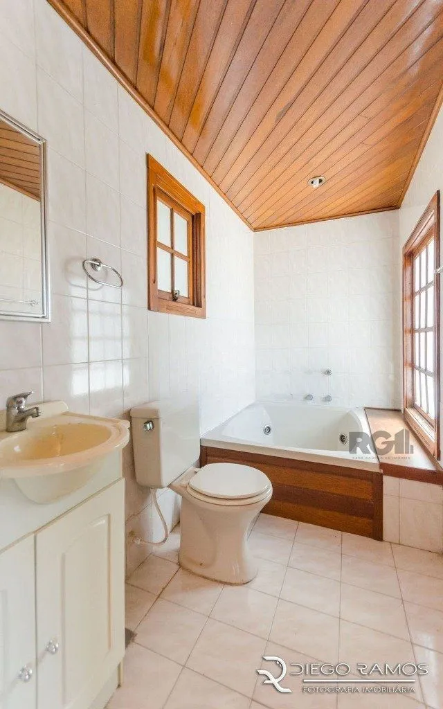 Imagem Cobertura para Venda - 73.12m², 2 dormitórios, 1 vaga - Cristo Redentor