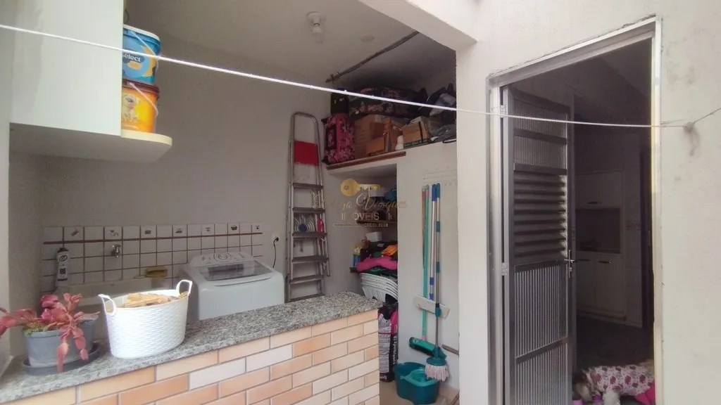 Imagem Casa em Condomínio para Venda em Teresópolis / RJ no bairro Agriões