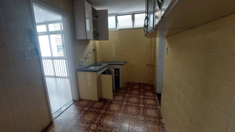 Imagem Apartamento com 2 Quartos e 2 banheiros à Venda, 82 m² por R$ 390.000,00