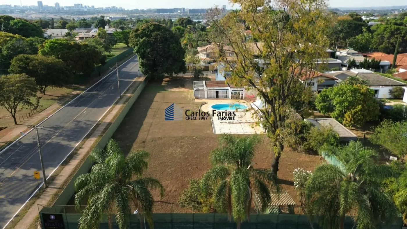 Imagem Casa para Venda em Brasília, Setor de Habitações Individuais Sul, 4 dormitórios, 4 suítes, 6 banheiros, 2 vagas