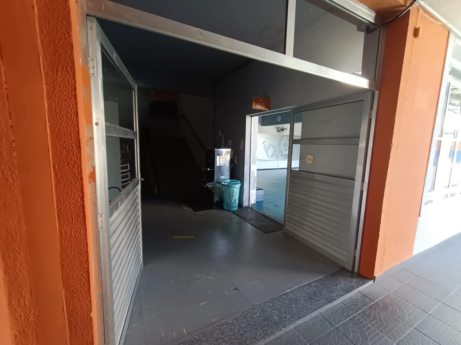 Imagem Prédio no Centro de Pinda - Ideal para Academia ou Centro Esportivo