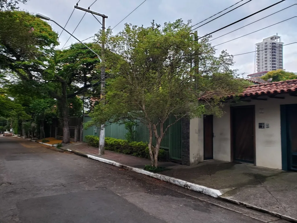 Imagem Imperdível casa à venda em São Paulo-SP, no Jardim das Bandeiras! 4 quartos, 2 suítes, 4 vagas de garagem e 300m² de área!
