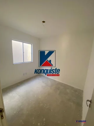Imagem VENDO CASA 2/4 ESQUINA CONDOMÍNIO SIM.