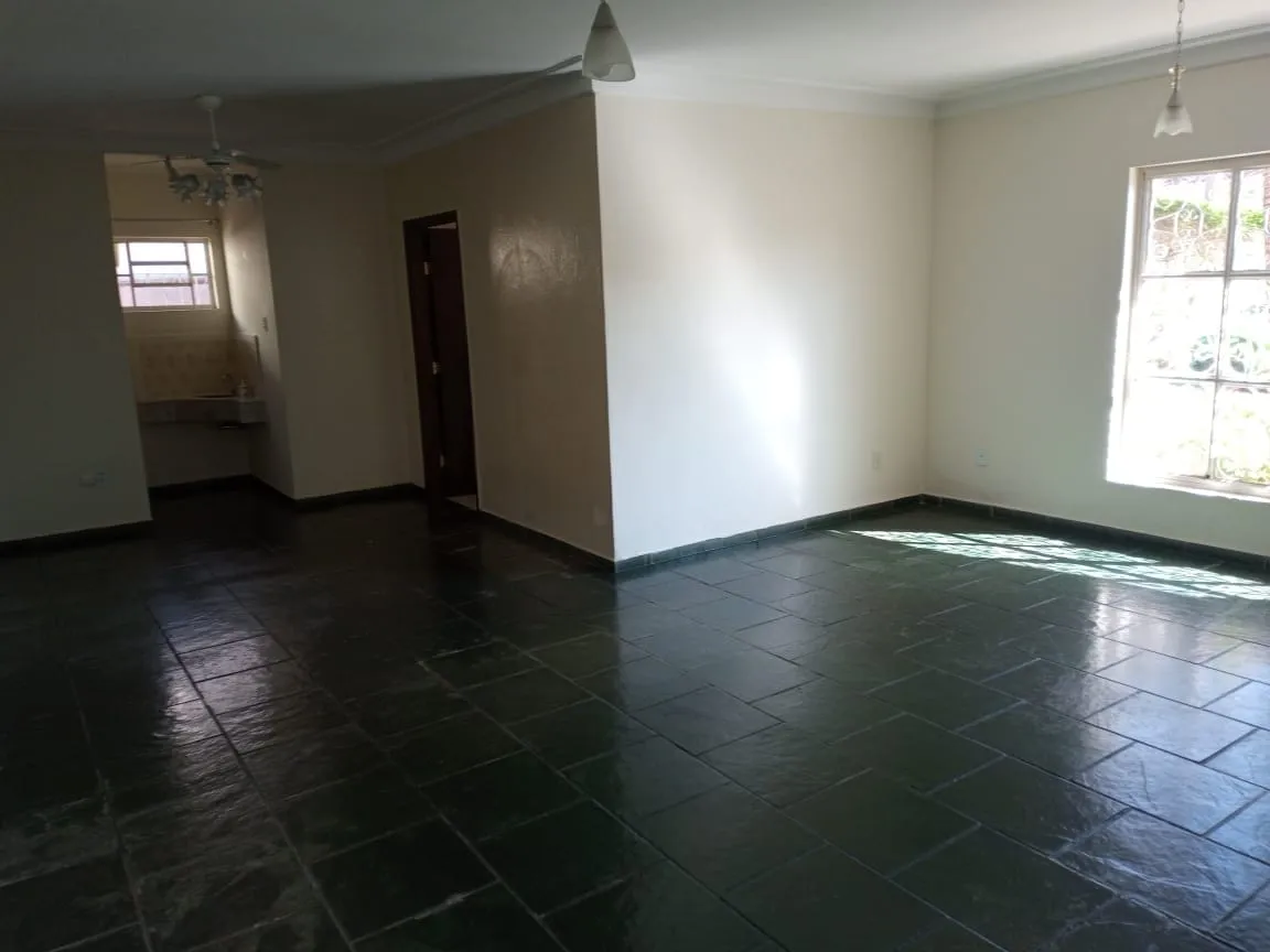 Imagem Casa à venda 3 Quartos, 1 Suite, 4 Vagas, 675M², Jardim Residencial Doutor Lessa, Pindamonhangaba - SP