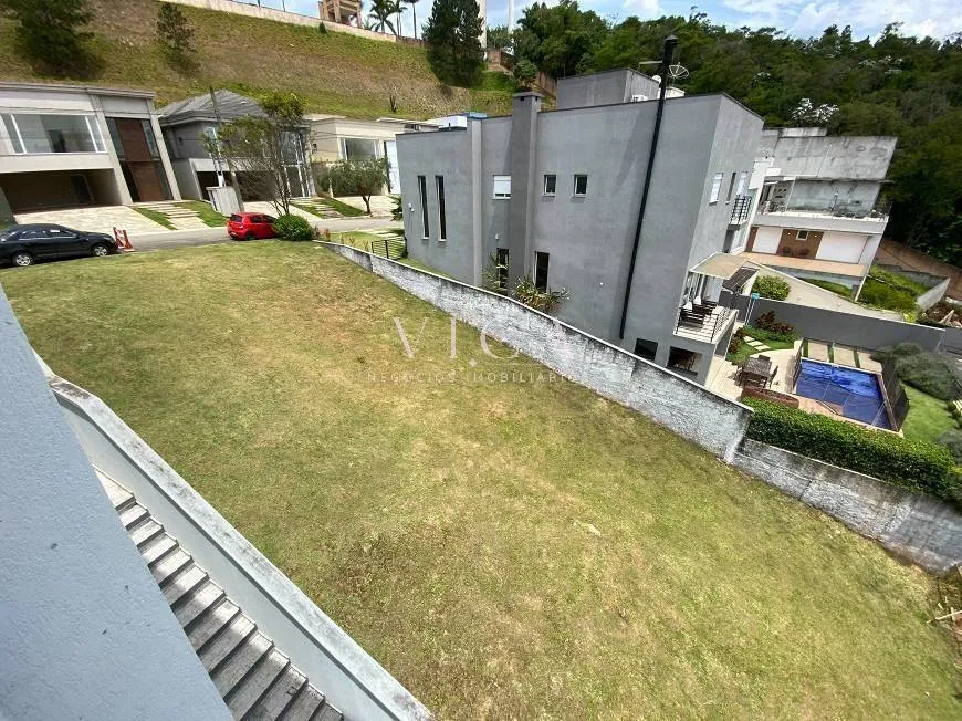 Imagem Terreno em declive para venda 404m² - por R$ 980.000,00 - Alphaville/SP