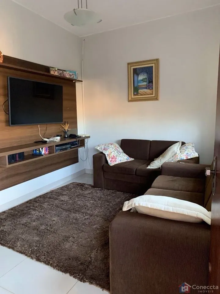 Imagem Casa com 3 dormitórios à venda, 111 m² por R$ 420.000,00 - Vila Garcia - Patos de Minas/MG