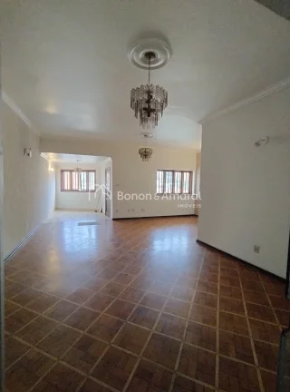 Imagem Casa assobrada com excelente localização! 
Quase esquina com Rua Paula Bueno e próximo Avenida Or...