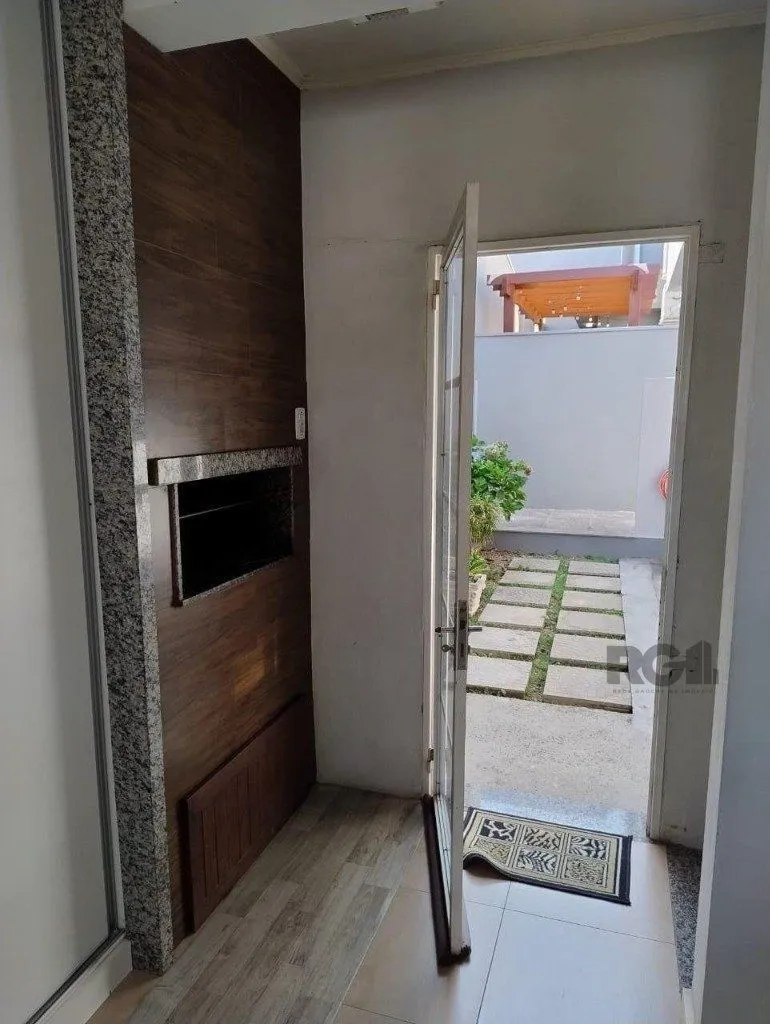 Imagem Casa de 3 dormitórios no bairro Mário Quintana