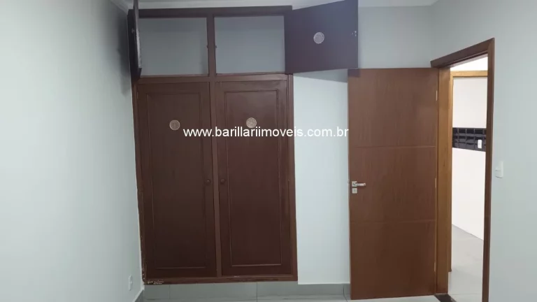 Imagem Imperdível: Casa à venda em Ribeirão Preto-SP, Vila Tibério, 3 quartos, 1 suíte, 2 salas, 3 banheiros, 2 vagas, 170m².