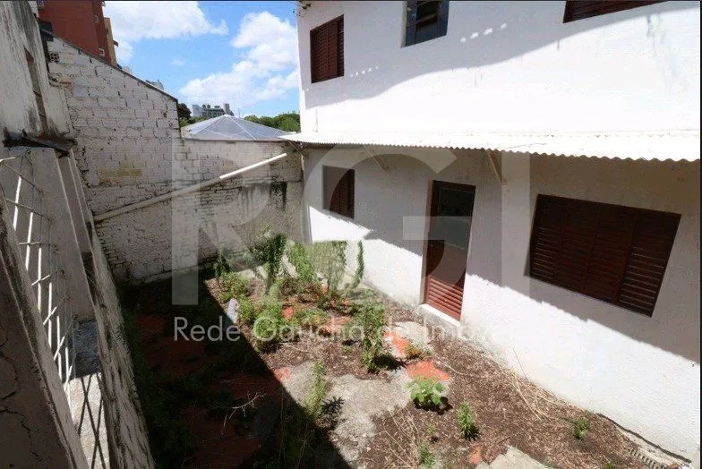 Imagem Casa para Venda - 280m², 3 dormitórios, 4 vagas - Cidade Baixa