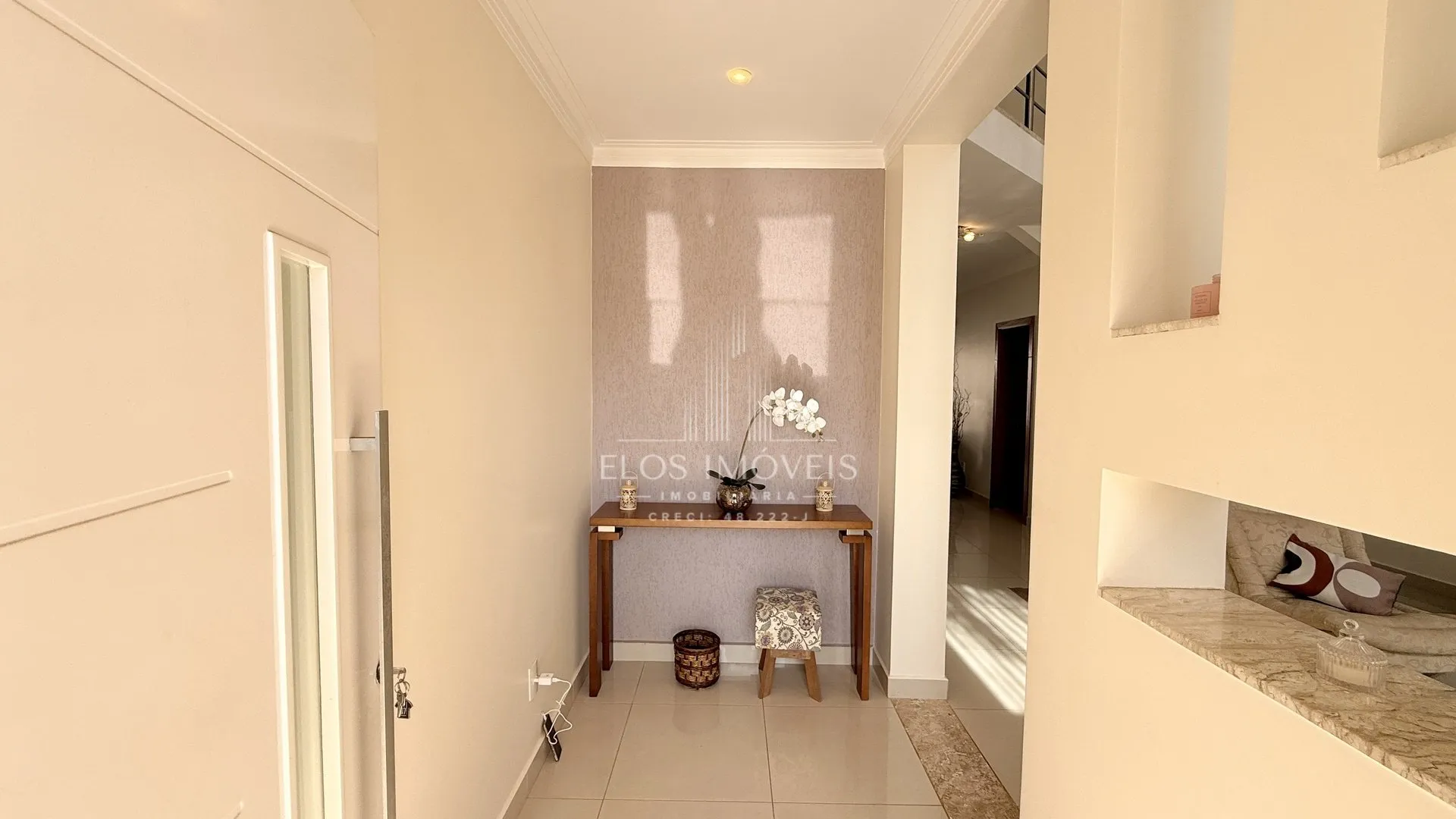 Imagem Sobrado de 3 quartos, 256m² no bairro Jardim Terras de Santa Elisa, em Limeira