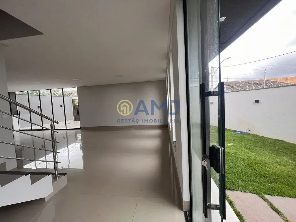 Imagem SOBRADO ALTO PADRÃO | SETOR TRÊS MARIAS - 3 SUÍTES PLENAS