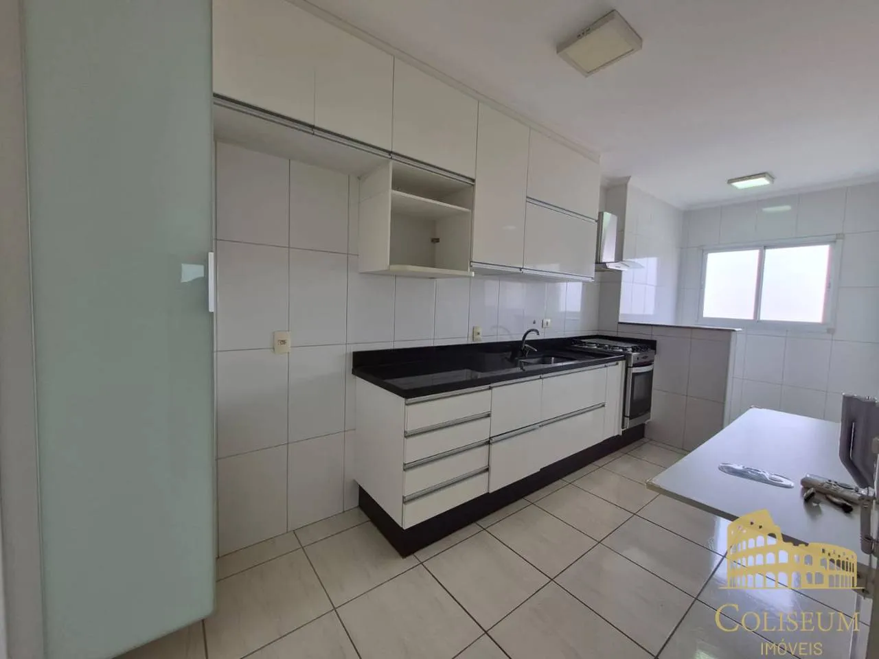 Imagem Apartamento com 2 dormitórios para alugar, 82 m² por R$ 3.700,00/mês - Vila Assunção - Praia Grande/SP