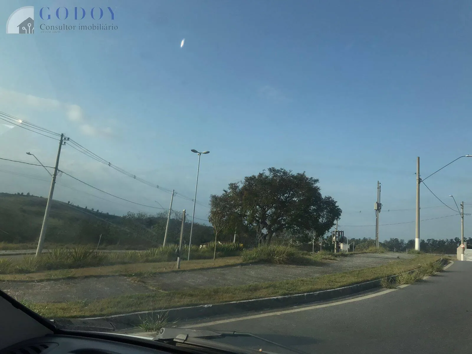 Imagem Terreno Residencial/Comercial à Venda - Vale dos Cristais