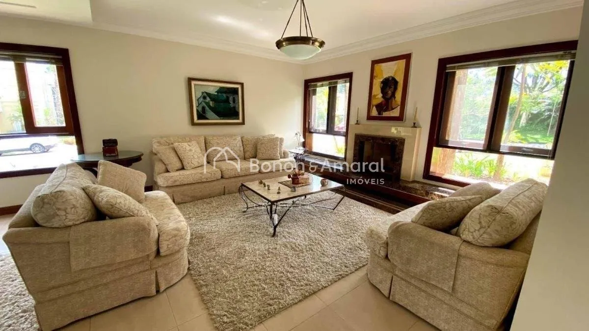 Imagem Casa em condomínio com 500 m² e 5 quartos